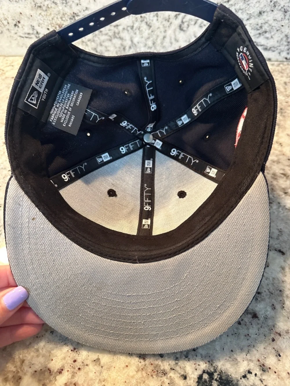 Navy NY Yankees youth cap with snap back